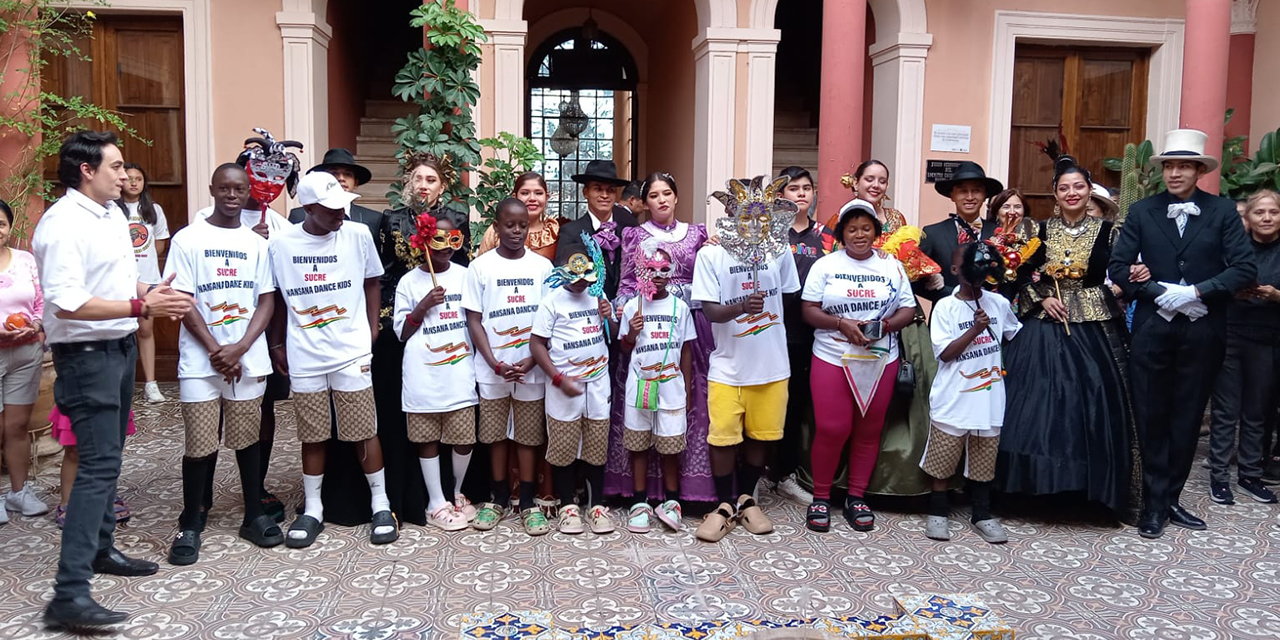 Los niños ugandeses en la capital del Estado.