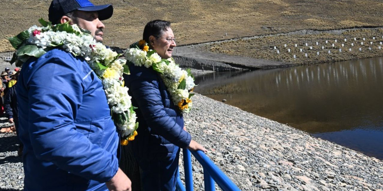 Bolivia estrenará en el mes patrio 1.300 obras en varias regiones del territorio