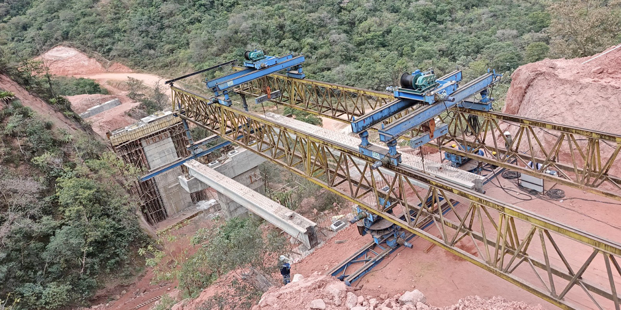 Construcción de la carretera Acheral–Choeré tiene un avance físico del 60%