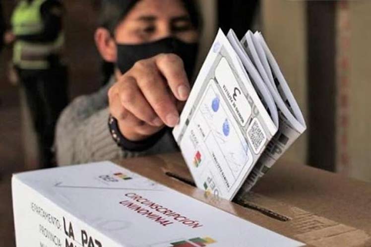 POL ELECTORAL ELECCIONES EN PUERTA VOTO
