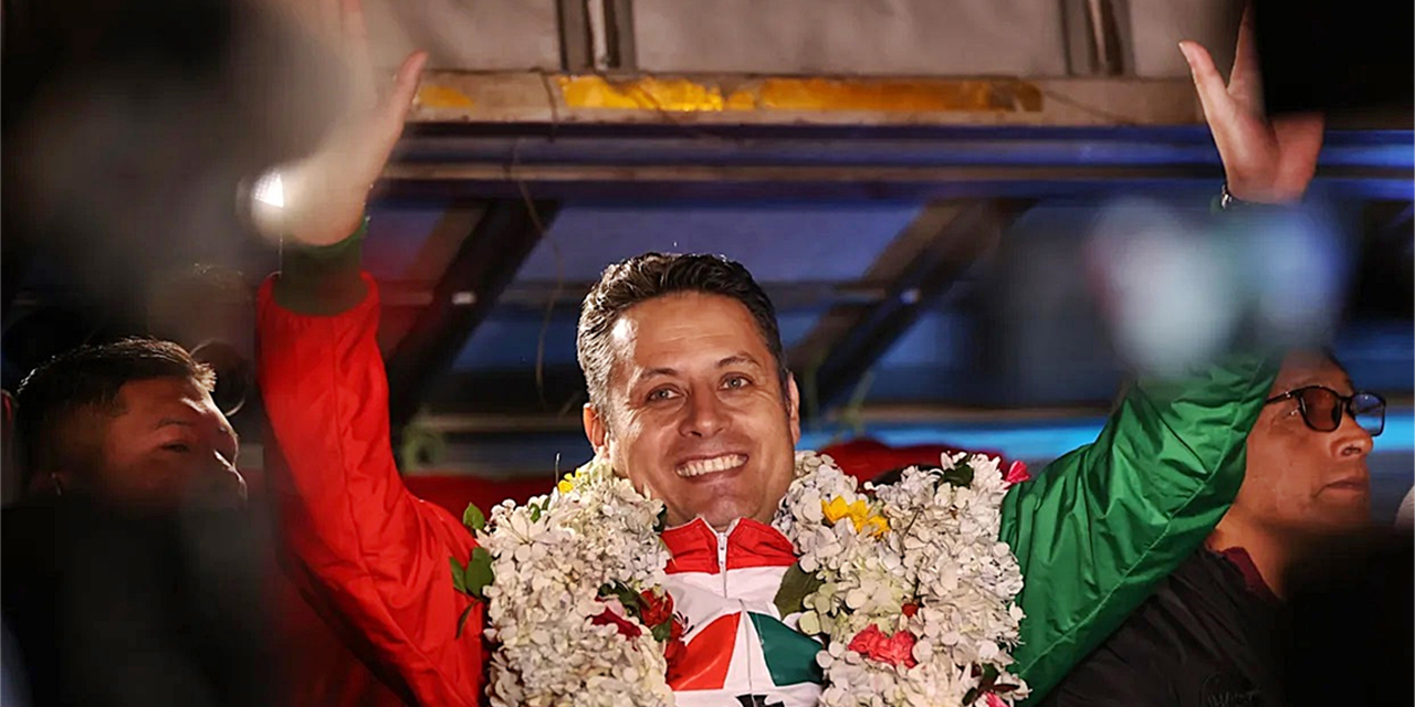 Analista cuestiona el discurso populista de Lara y su impacto en el electorado