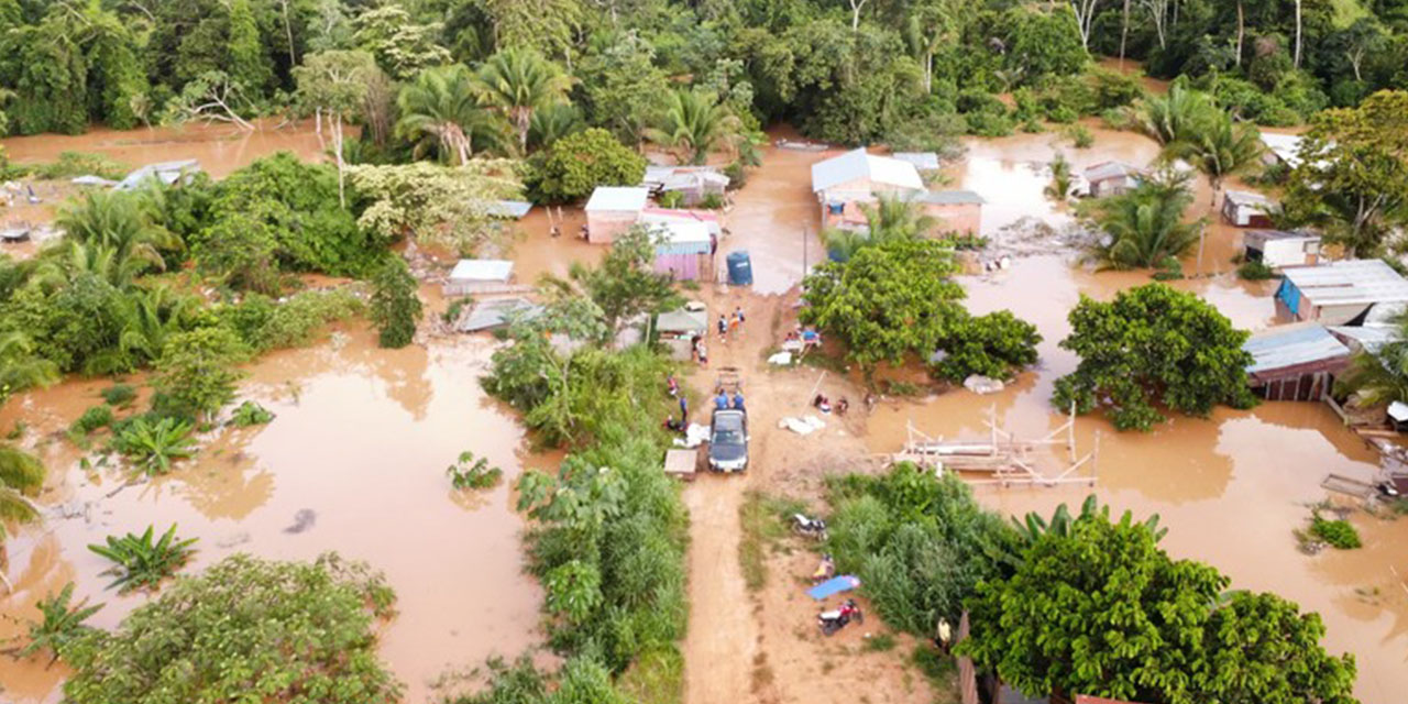 Lluvias dejan el saldo de 30 muertos y más de 126 mil familias afectadas