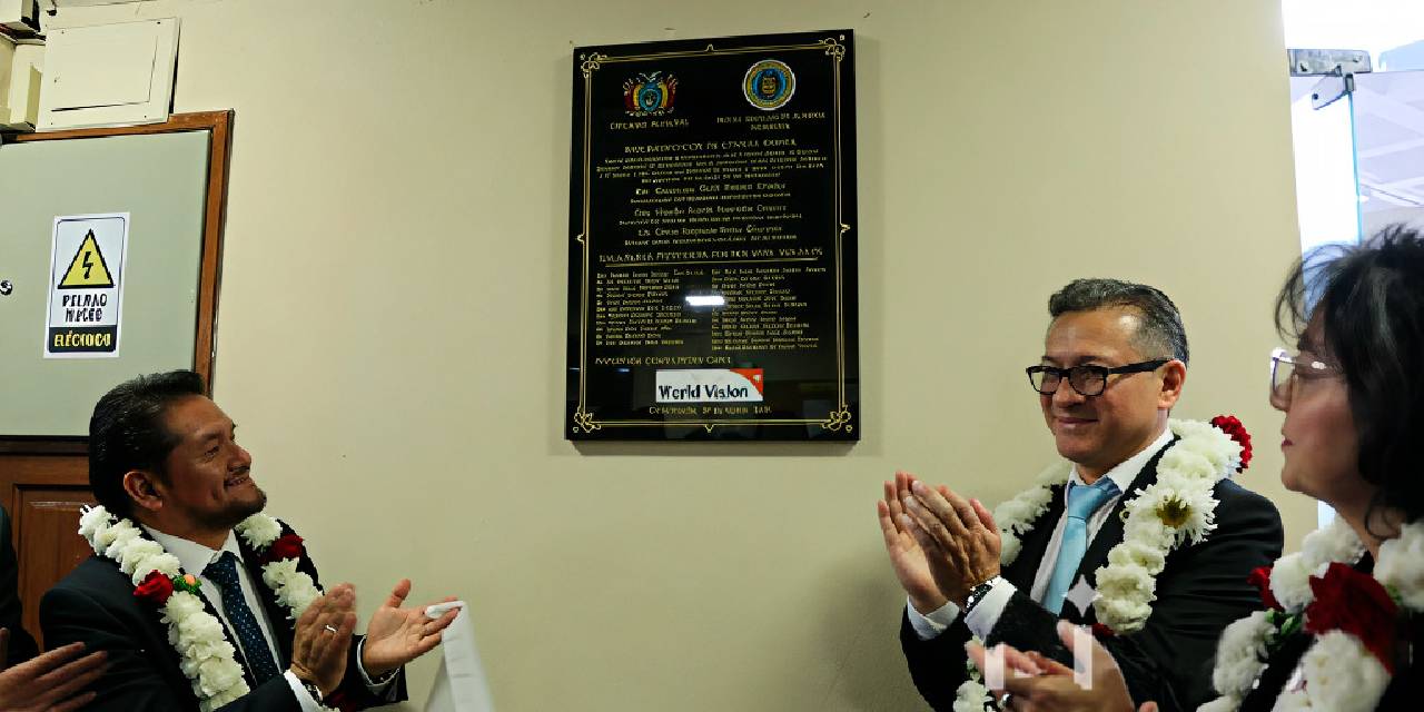 Autoridades de Justicia de Cochabamba inauguran la cámara Gesell, gabinete de psicología clínica y otros espacios