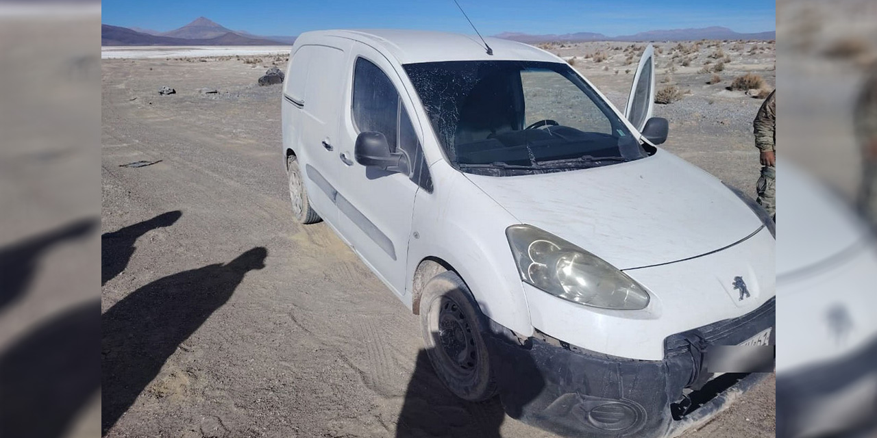 Control fronterizo detecta tres nuevos pasos para internación de autos chutos desde Pisiga