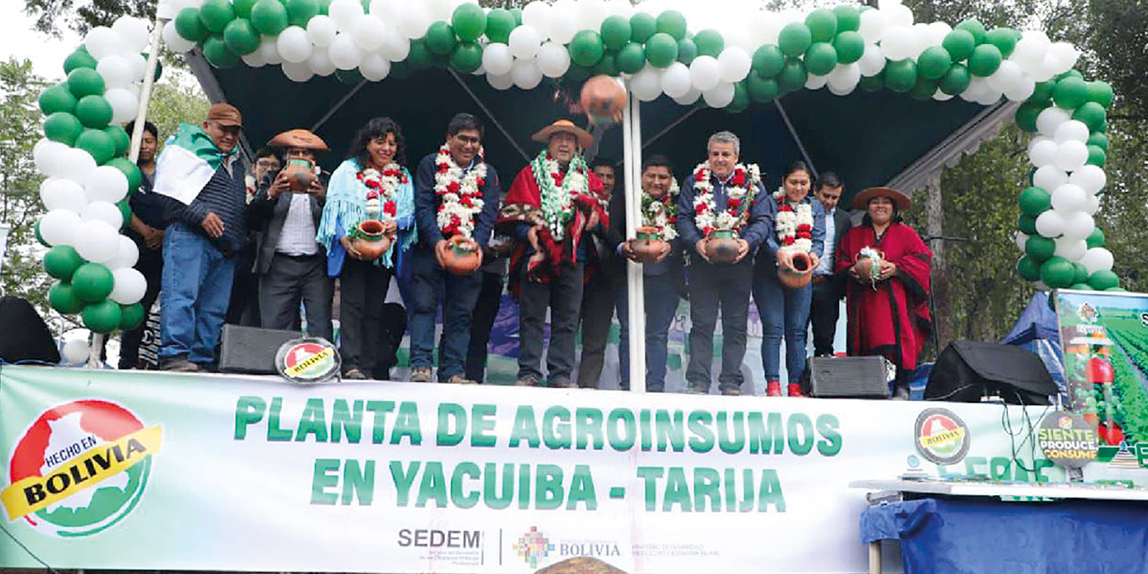 El presidente Luis Arce inicia la construcción de la planta de bioinsumos. Foto: ARCHIVO