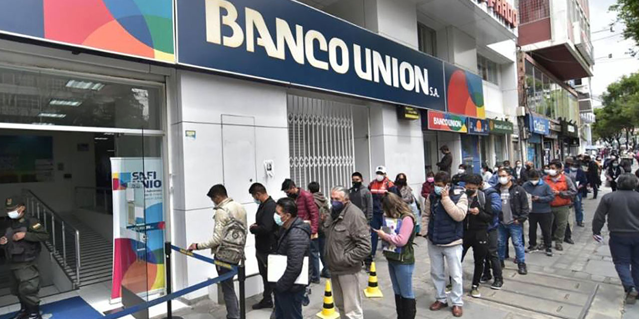 El monto de la cartera de créditos en La Paz asciende a Bs 54.448 millones, al cierre de mayo de 2024. Foto: Archivo