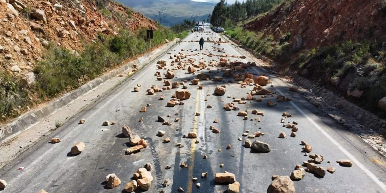 Bloqueo de caminos de febrero de este año. APG archivo