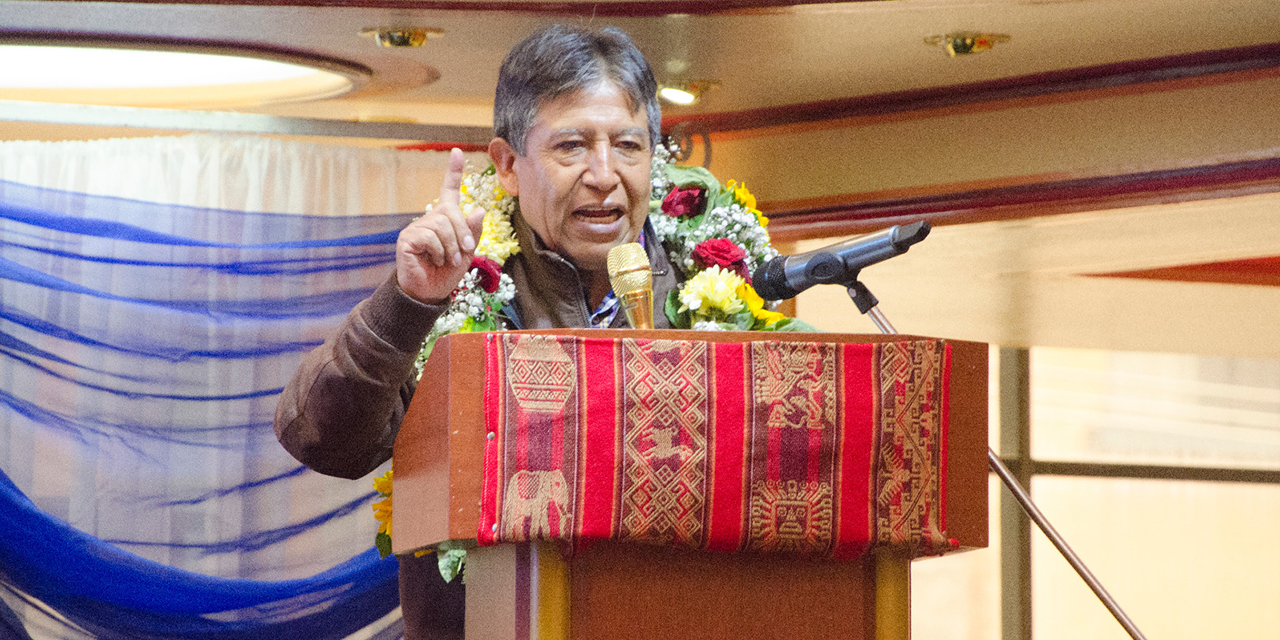 Vicepresidente expresa su admiración a interculturales y les insta a trabajar por la unidad de Bolivia